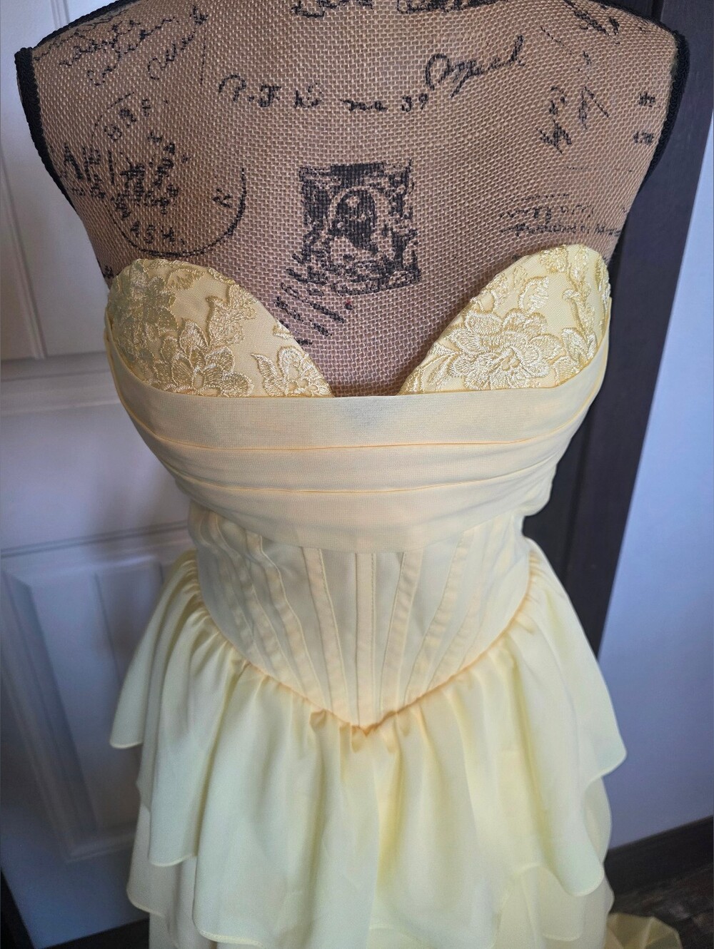 Lemon Yellow Ruffled Corset  Gown 6 - Picture 4 of 9